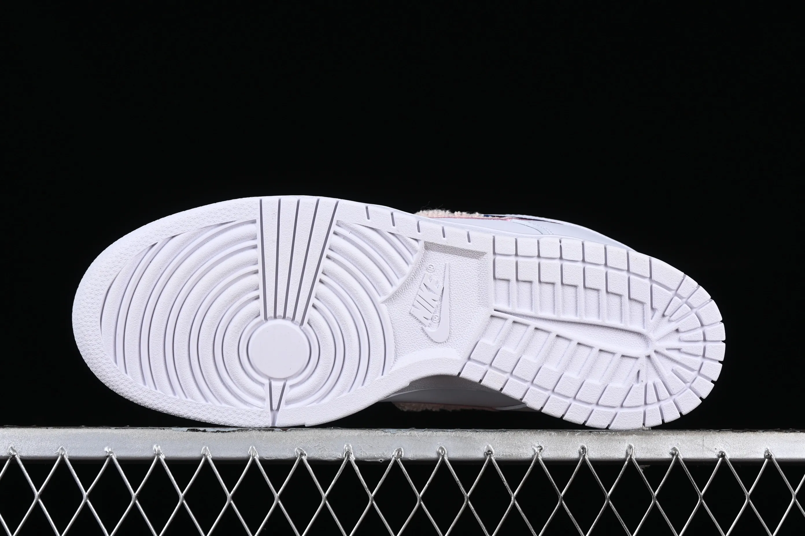 All categories Nk SB Dunk Series Nk SB Dunk Low low-top sneakers Parra x Nk SB Dunk Low joint model SB low-top casual sneakers CN4504-100